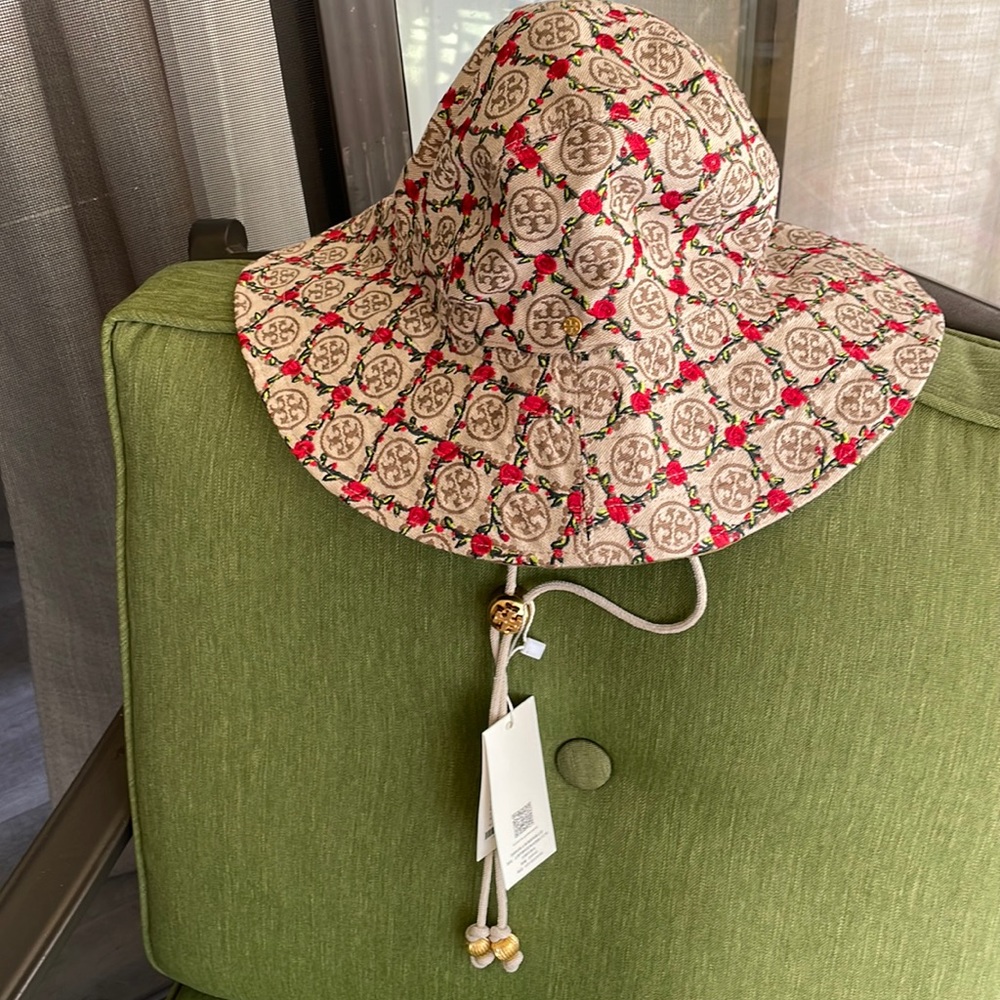tory Burch Bucket Hat